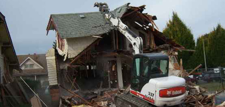 Mays in Mankato Demolition